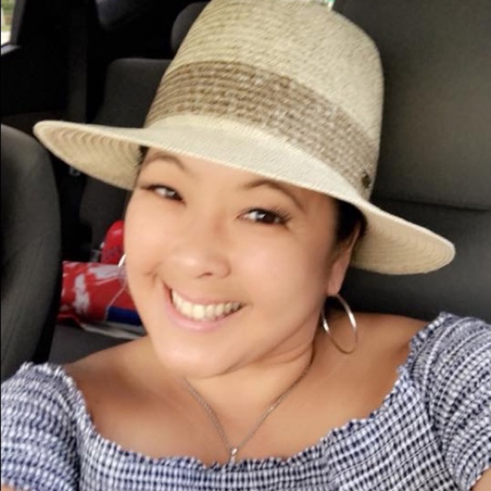 Meet your Posher, Renee